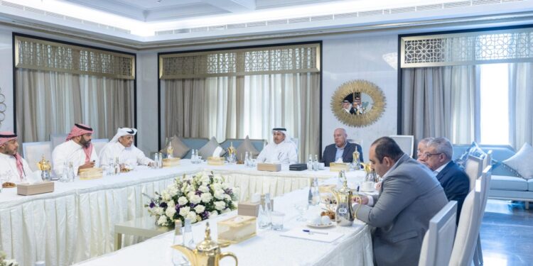 وزير الصناعة والنقل ونظيره السعودي يتفقدان مشروع نيوم