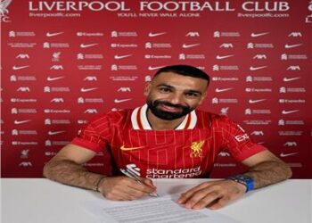 محمد صلاح يجدد تعاقده مع ليفربول رسميًا