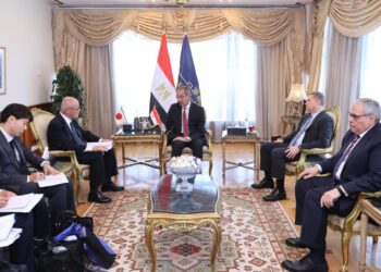 وزير الاتصالات يبحث مع سفير اليابان التعاون فى مجالات دعم ريادة الأعمال والذكاء الاصطناعي