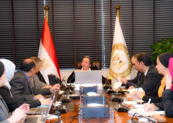 وزيرة البيئة تناقش آخر مخرجات إعداد الخطة الوطنية للتكيف في مصر