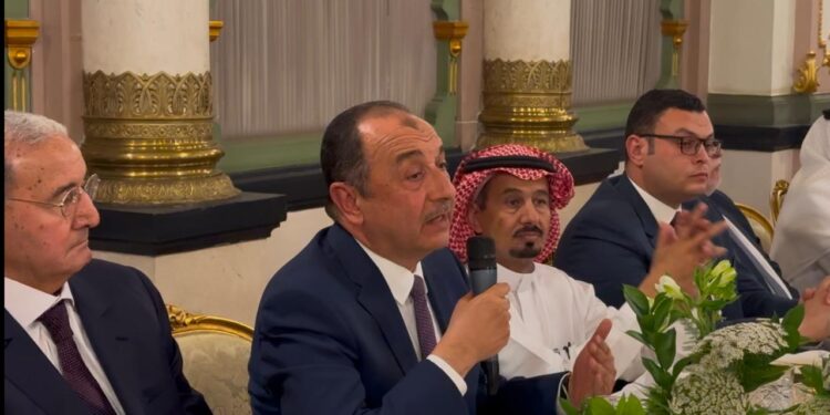 وزير قطاع الأعمال يشارك في جلسة حوارية مع وفد اتحاد الغرف التجارية السعودية ومجلس الأعمال السعودي