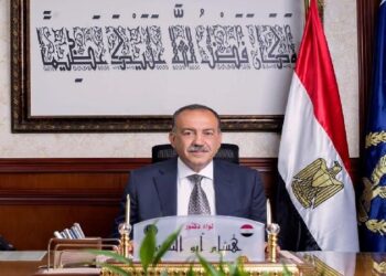 محافظ أسيوط: تكثيف الحملات الرقابية لمتابعة التزام جميع السائقين بالتعريفة الجديدة