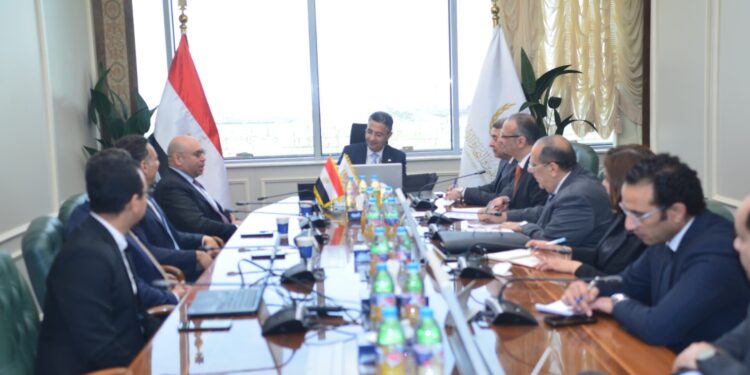 وزير التموين يبحث فرص التعاون مع شركة ماجد الفطيم لتعزيز الاستثمارات والتوسع في التصدير