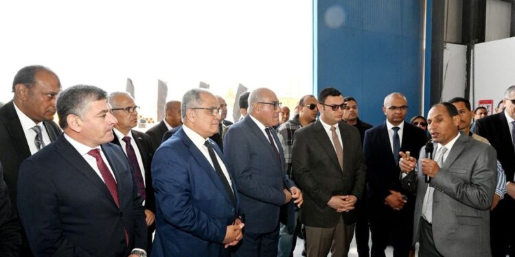 وزير الإسكان ورئيس الهيئة العربية للتصنيع يوُقعان بروتوكولاً لتعزيز أوجه التعاون المشترك