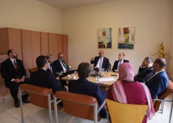 رئيس هيئة الرقابة المالية يلقي كلمة رئيسية بمنتدى شهادات الكربون