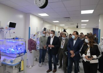 رئيس الوزراء يستهل جولته بمحافظة أسيوط بتفقد مستشفى منفلوط المركزي بعد تطويره