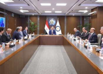 وزير البترول يلتقي بالرئيس التنفيذي لشركة Sun Africa الأمريكية والوفد المرافق له لبحث أوجه التعاون المشترك