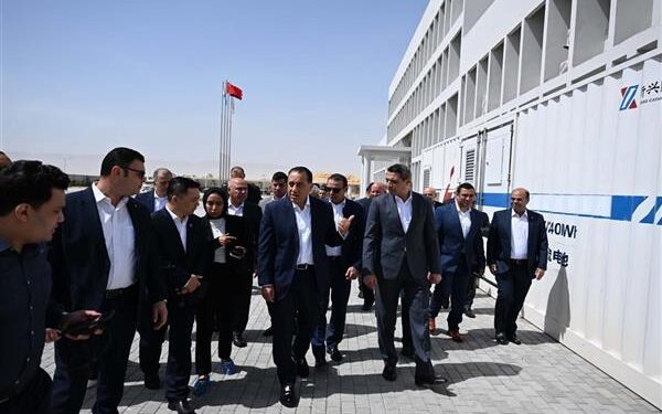 رئيس الوزراء يفتتح مصنع “شين شينج” لمواسير الدكتايل باستثمارات 150 مليون دولار
