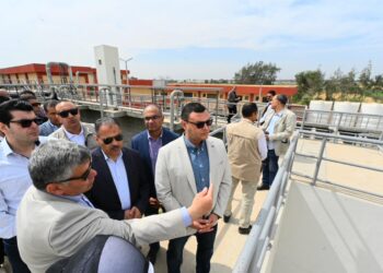 وزير الإسكان ومحافظ الشرقية يبدآن جولة تفقدية بعدد من مشروعات المياه والصرف الصحي بالمحافظة