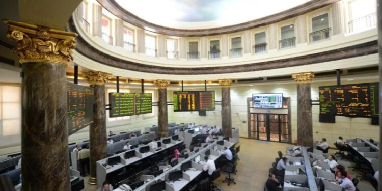 ارتفاع مؤشرات البورصة بمستهل تعاملات جلسة الإثنين