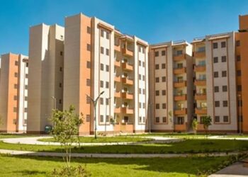 وزير الإسكان: اليوم.. بدء تسليم قطع أراضي الإسكان الاجتماعي للفائزين بمدينة أسوان الجديدة