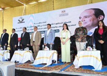 وزير الرياضة ومحافظ الإسماعيلية يشهدان ملتقي حواري مع شباب عدد من المحافظات لتعزيز الوعي الوطني وتمكين الشباب