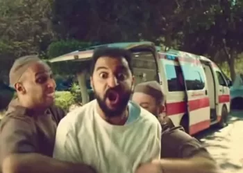 إعلان اتصالات يثير غضب جماهير الزمالك.. جدل واسع وتحقيقات قانونية بعد مشهد الإسعاف