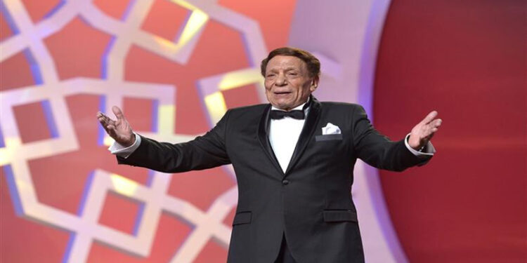 عادل امام يحتفل بعيد ميلاده الـ 85