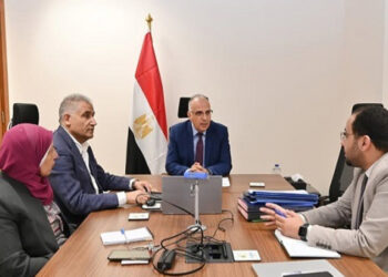 وزير الري يتابع موقف مشروع المسار الناقل لمياه الصرف الزراعي لمحطة المعالجة في الدلتا الجديدة