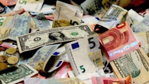 أسعار العملات اليوم في البنوك