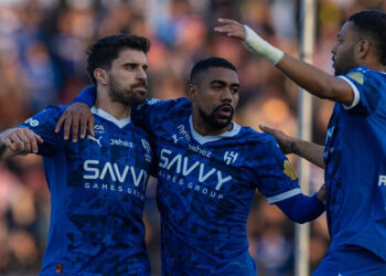 الهلال يواجه القادسية الليلة في الدوري السعودي