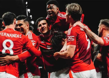 مانشستر يونايتد يواجه توتنهام فى نهائى إنجليزى على لقب الدورى الأوروبى