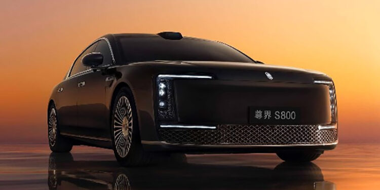 شركة صينية تقاضي بلوجر بمبلغ 1.4 مليون دولار بسبب تجربة سيارة