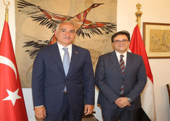 وزير الثقافة يستقبل نظيره التركي لبحث أطر التعاون الثقافي بين البلدين