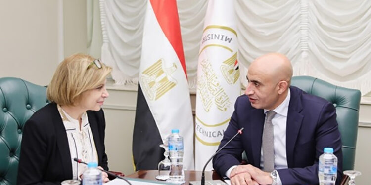 وزير التربية والتعليم يلتقى بوفد من البنك الدولي لبحث سبل تعزيز أوجه التعاون المشترك