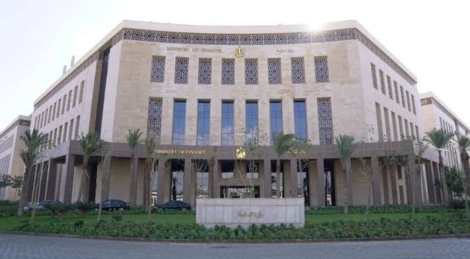 وزير المالية يعلن بدء تنفيذ التسهيلات الضريبية لتحفيز الاستثمار وتحسين بيئة الأعمال