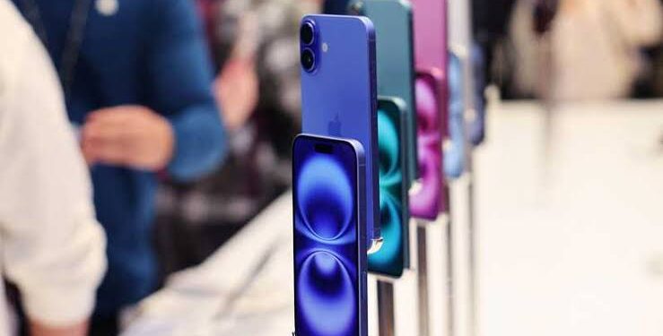 “تنظيم الاتصالات” يعلن تفاصيل سداد رسوم الهواتف المستوردة (تفاصيل)