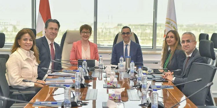 وزير الاستثمار وزير الاستثمار