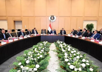 وزير الصناعة والنقل يترأس الاجتماع الثالث والعشرين للمجموعة الوزارية للتنمية الصناعية