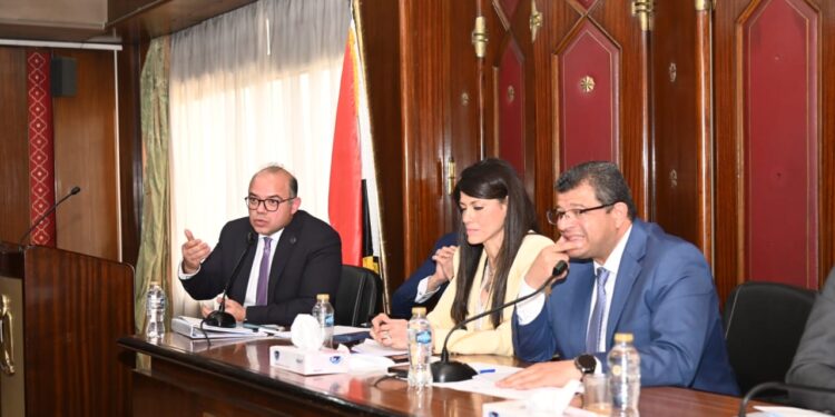 رئيس هيئة الرقابة المالية يشارك في اجتماع لجنة الشئون الاقتصادية بمجلس النواب