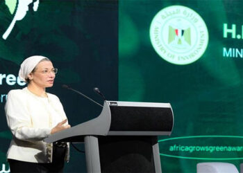 وزيرة البيئة تدعو للعمل المشترك لتنفيذ مشروعات خضراء قابلة للتطوير محليا وأفريقيا