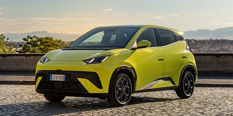 الكشف عن بي واي دي Dolphin Surf الكهربائية الجديدة