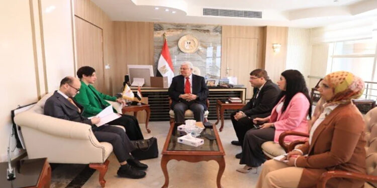 وزير التعليم العالي يبحث مع سفيرة قبرص دعم علاقات التعاون الأكاديمي والبحثي