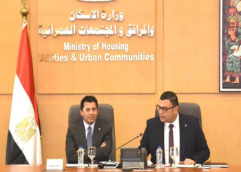 وزير الإسكان يستقبل وزير الشباب