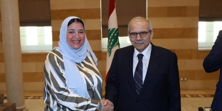 رئيس “العربي لسيدات الأعمال” تقترح إنشاء منطقة صناعية لبنانية في مصر