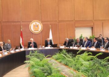 وزير التعليم العالي يترأس اجتماع مجلس الجامعات الأهلية بمقر الوزارة بالعاصمة الإدارية