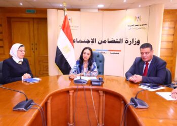 وزيرة التضامن تلتقي أعضاء البعثة الإشرافية لحج الجمعيات الأهلية بالوزارة