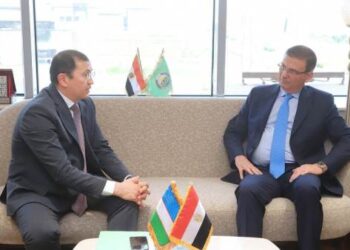 وزير الزراعة يبحث مع سفير أوزبكستان بالقاهرة تعزيز أوجه التعاون في المجال الزراعي