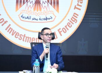 وزير الاستثمار والتجارة الخارجية يتوجه للعاصمة الروسية موسكو