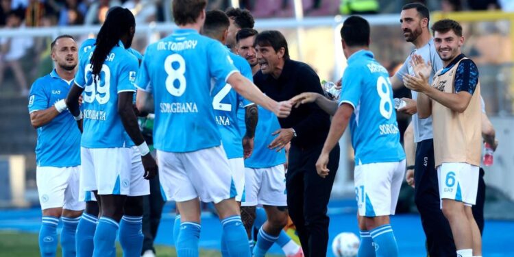 نابولى يستضيف كالياري فى ليلة التتويج بلقب الدوري الإيطالي