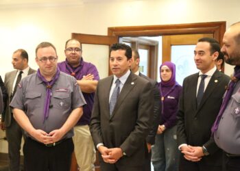 وزير الشباب والرياضة