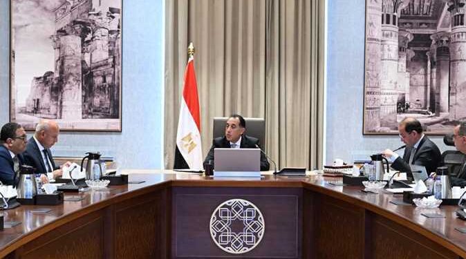 رئيس الوزراء يتابع الموقف التنفيذي لتطوير المنظومة الجمركية وإجراءات التسجيل المُسبق للشحنات
