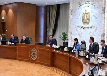 رئيس الوزراء يترأس اجتماع المجموعة الوزارية الاقتصادية