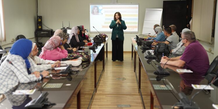  معهد التخطيط القومي يعقد برنامجًا تدريبيًا حول “صياغة وتنفيذ ومتابعة وتقييم السياسة العامة للسادة العاملين بالمجلس القومي للسكان”  