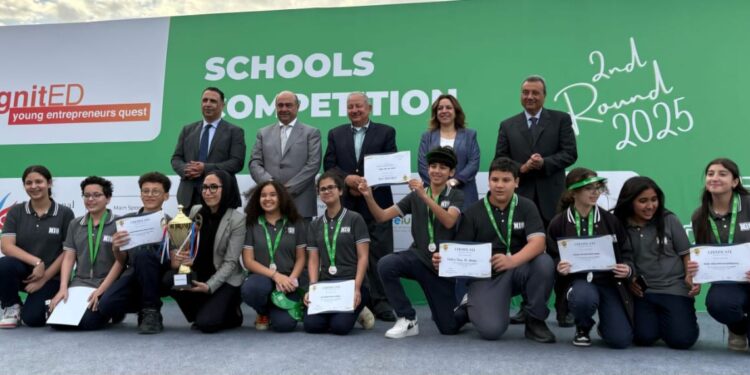 “500 طالب مصري يبدعون في حلول الطاقة النظيفة عبر مسابقة ignitED 2025”