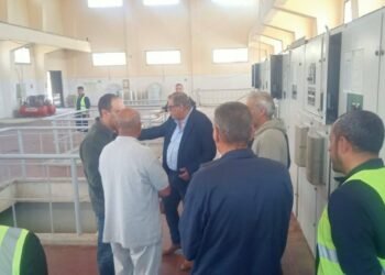 وزير الإسكان يُتابع مشروعات توسعات وصيانة محطات الصرف الصحي بمدن الشروق والعاشر والمنيا الجديدة