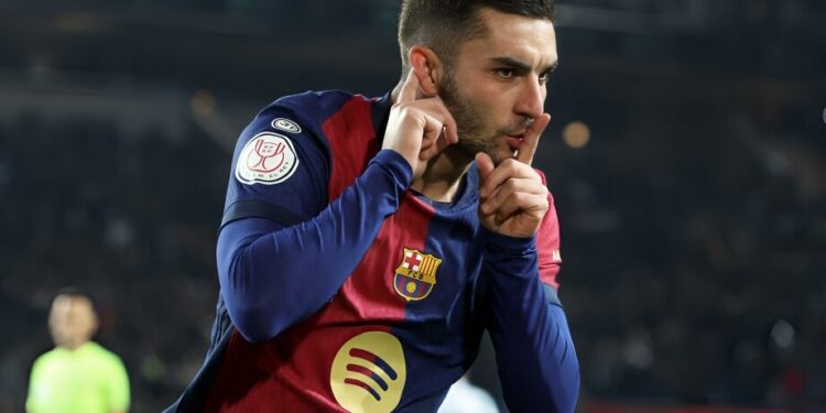 فيران توريس يغيب عن قائمة برشلونة فى ليلة حسم الليجا ضد إسبانيول بسبب الزائدة الدودية