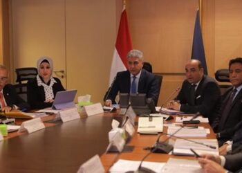 وزير السياحة والآثار يترأس اجتماع مجلس إدارة المجلس الأعلى للآثار