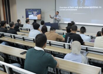 كلية علوم الحاسب جامعة باديا تنظم ندوة بعنوان “استكشف أسرار الدارك ويب”