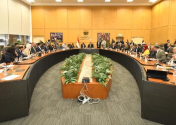 وزير الإسكان يعقد اجتماعه الدوري مع أعضاء البرلمان بمجلسيه النواب والشيوخ